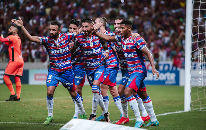 Fortaleza team posed during the game between Corinthians and